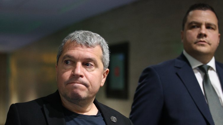 Станислав Балабанов: Андрей Гюров се закле незаконно