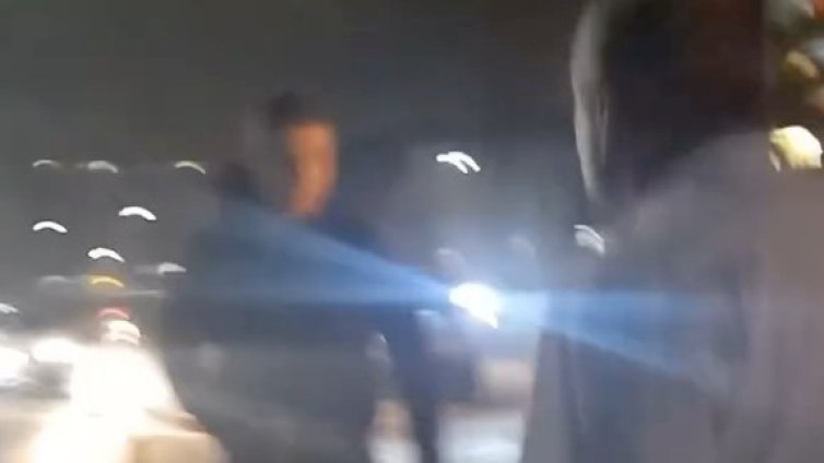 Шофьор от градския транспорт погна с електрошок младеж в София ВИДЕО