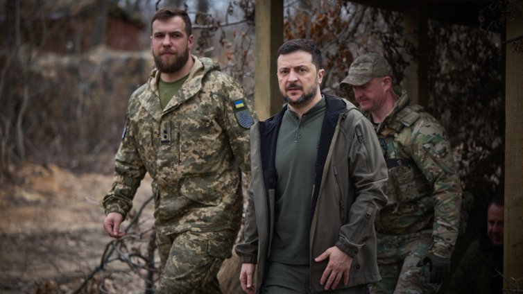 Войната промени Зеленски, но сега той трябва да се трансформира отново