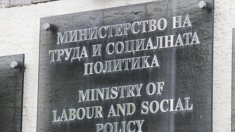 107 000 българи са без работа, младежката безработица расте