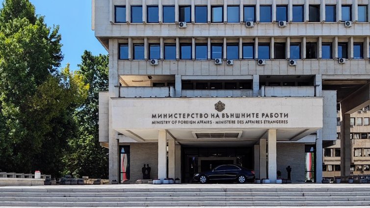 МВнР: Настояваме Ива Михайлова да получи достъп до адекватна медицинска грижа