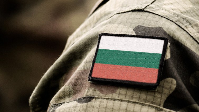 Каракачанов: Време е да се върне задължителната военна служба
