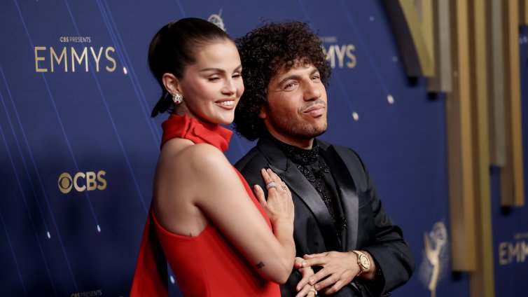 Новото звездно семейство: Селена Гомес и Бени Бланко минаха под венчилото!