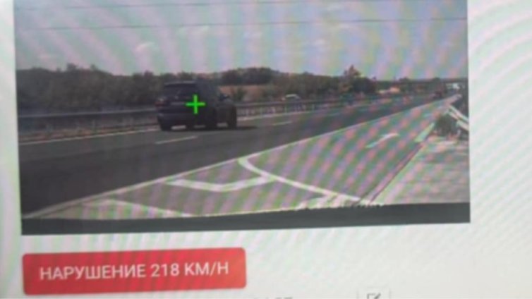 Джигити "летят" по "Тракия", камера засне двама с 206 км/ч и 218 км/ч