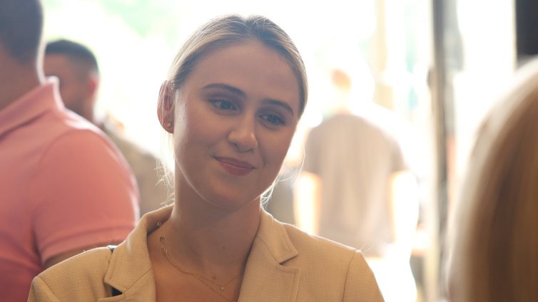 Мария Бакалова не е изразявала политически пристрастия публично в кампанията на МВнР
