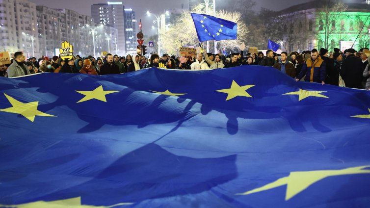 Ключова седмица за ЕС: Преговорите със Зеленски и опит за спасяване на заем от 210 млрд.