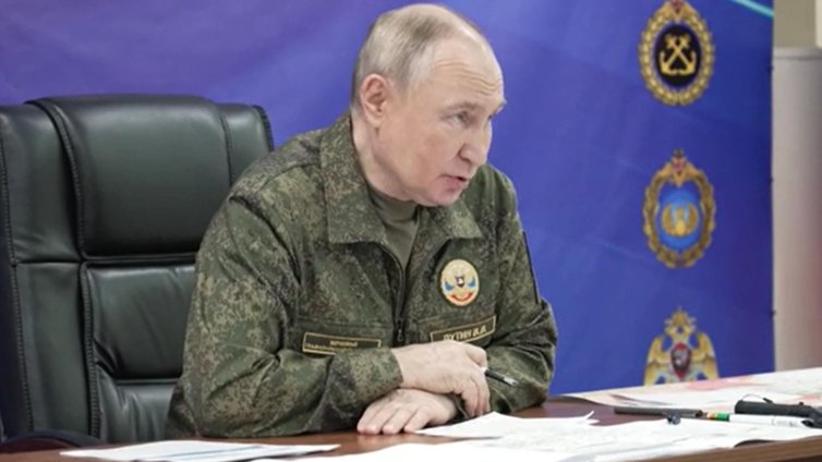 Тогава и сега: Как се е промени военната реторика на Путин с отслабването на Русия