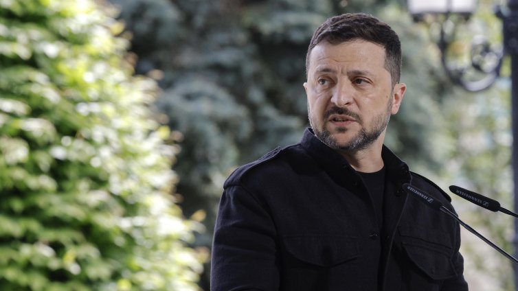 Зеленски: Има ожесточени боеве по Донецкото и Курското направление