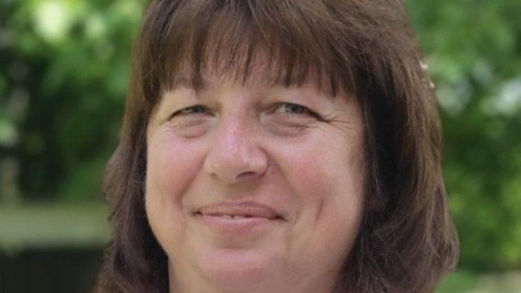 Акушерка с над 25 г. опит към майките: Не пренебрегвайте хидратацията, за да кърмите пълноценно