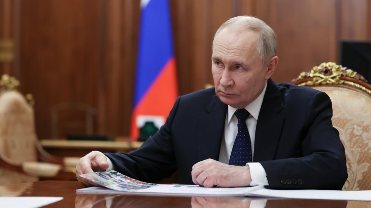 Култ към Путин в окупираните от Русия части на Украйна