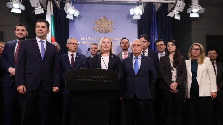 ПП-ДБ поиска на показ класифицираната информация за контрабандата на цигари в Пловдив