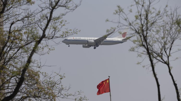 Жертва на митата: Самолет на Boeing отлетя за Китай, но се върна обратно в САЩ 