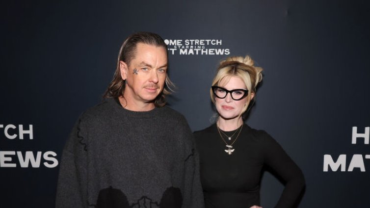 Кели Озбърн се раздели с годеника си