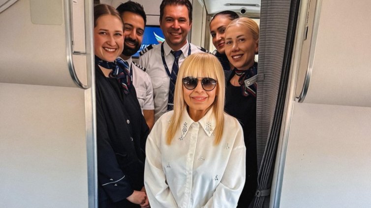 Лили Иванова кацна в Париж, благодари на екипажа на Bulgaria Air 