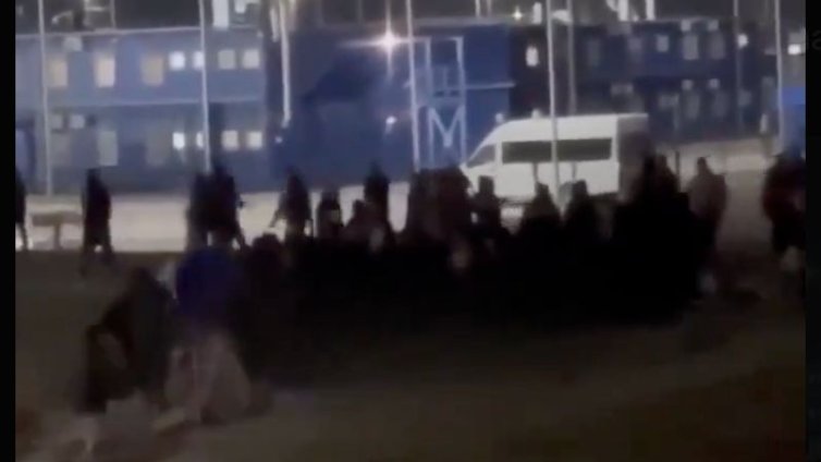 Бунт избухна в руското пристанище Уст-Луга ВИДЕО