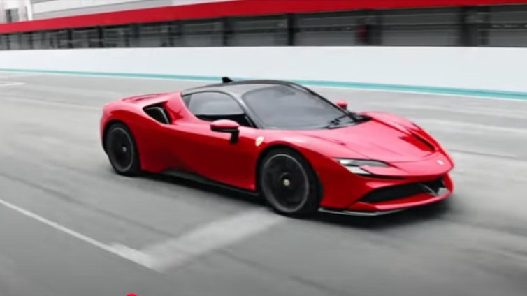 Скъп тест-драйв: DJ разби Ferrari SF90 Stradale за 440 хил. евро