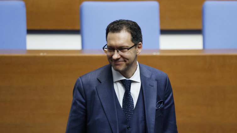 Даниел Митов: Румен Радев стъпва накриво и като президент, и като премиер
