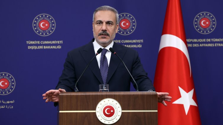 Турският външен министър: Анкара очаква дейностите на ПКК в Ирак да бъдат прекратени