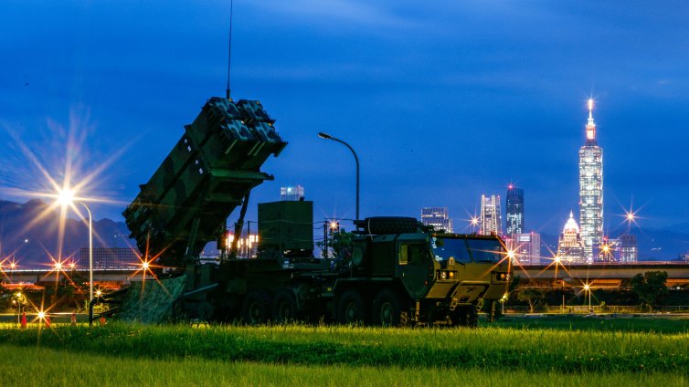 Германия и Швейцария искат да изградят заедно ракетни батерии „Пейтриът”