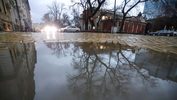 Днес ще бъде облачно, в планините и на изток с повече дъжд
