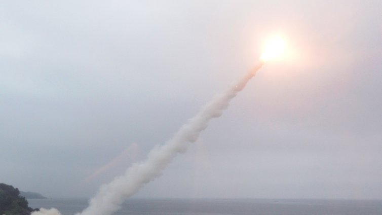 Украинската армия е атакувала военни руски обекти с предоставени от САЩ ракети АТАКМС