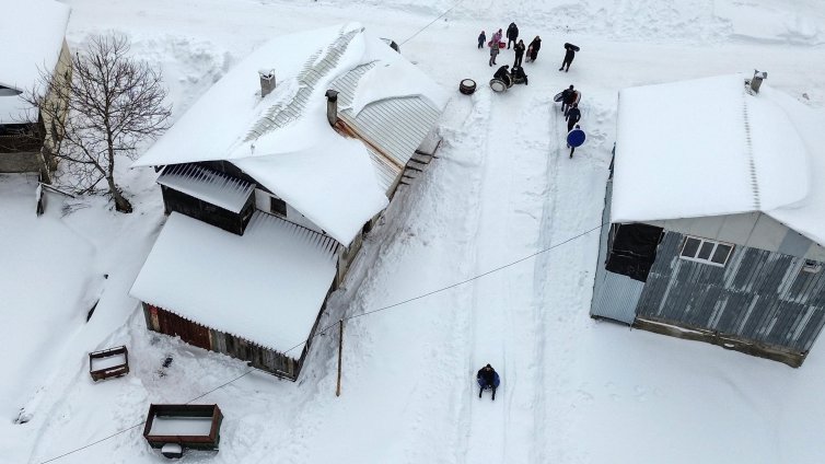 До два метра сняг на места в Турция