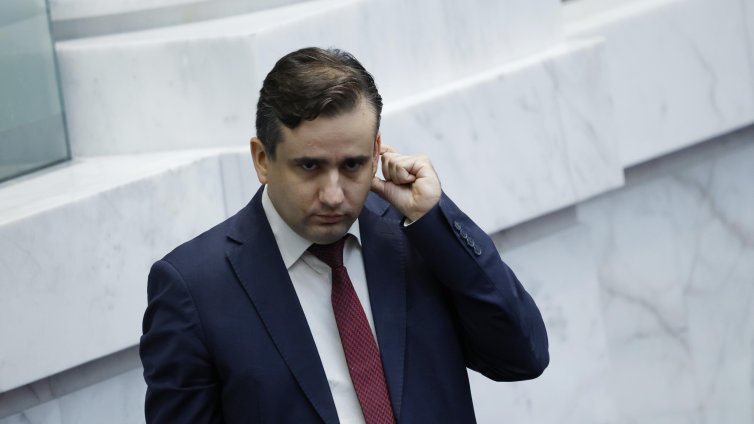 Божанов: Спирането на рекламата на хазарт няма да спре парите за спорта