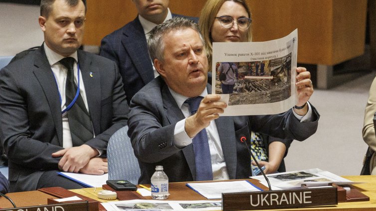 Ние, руснаците, убиваме руснаци: Какво са казали хората на Путин по време на преговорите с Украйна? 