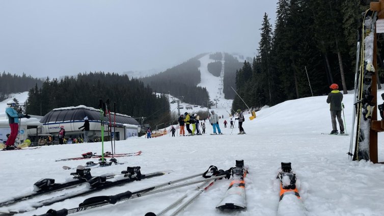 Боршош: Има ръст на туристите между 4 и 7% в зимните курорти у нас