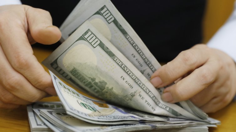 Футболните агенти са спечелили рекордните $1,37 млрд. от трансфери през 2025 г.