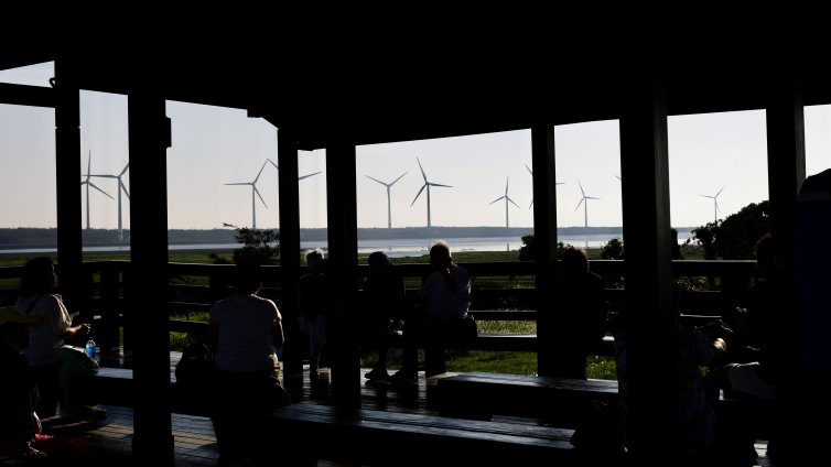 Под заплахата на Китай: Тайван се нуждае от собствени източници на енергия повече от всякога