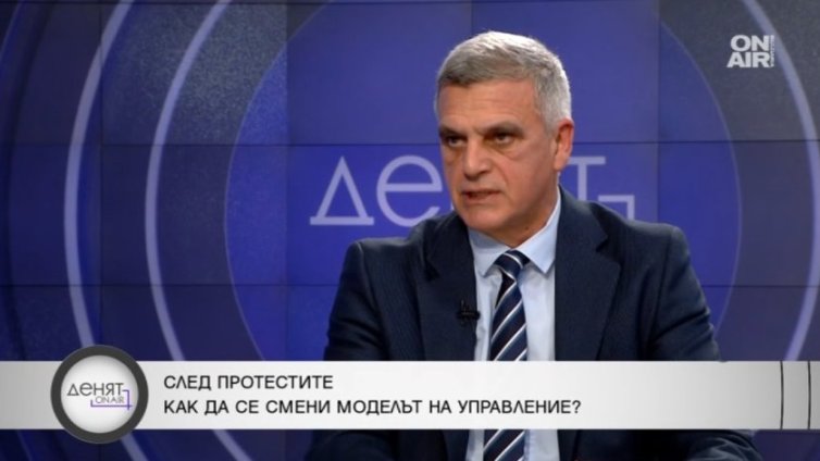 Третият мандат отива при АПС: Ходът е и правилен, и грешен