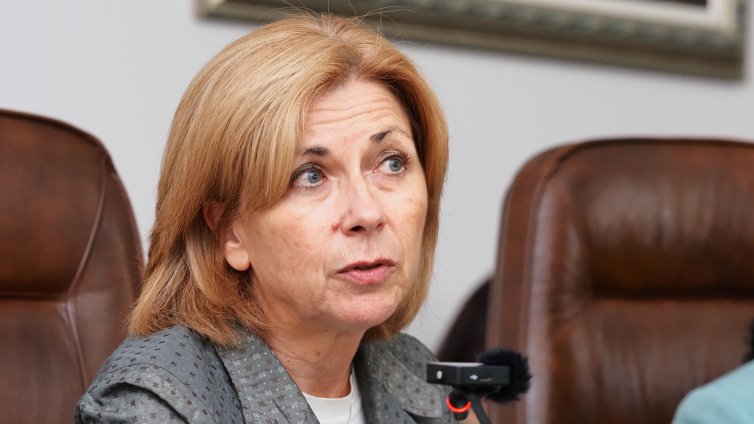 Боряна Димитрова: Борисов търси дистанциране от Пеевски