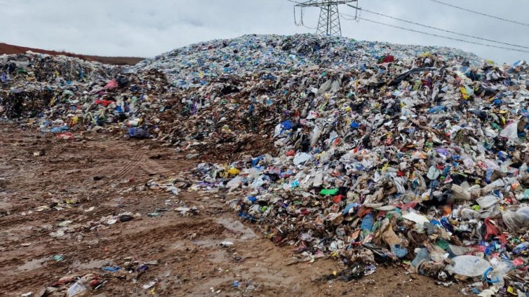 Над 150 т отпадъци са извозени от нерегламентирано сметище край Долни Богров