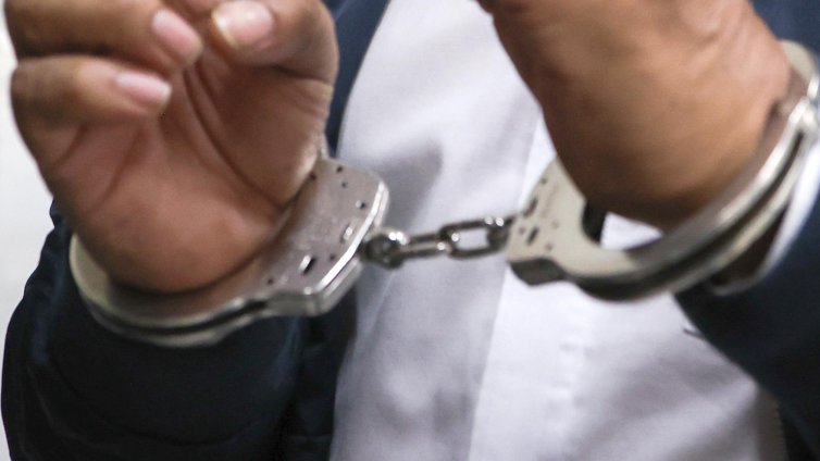 Изроди: 10 изнасилили 5-годишно момченце, баща му включително 