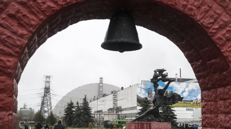 Опасност в "Чернобил": Руски ракети "Кинжал" летят на метри от централата