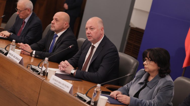 Евгений Кънев: Бюджетът може и да бъде приет силово, но ще има последици