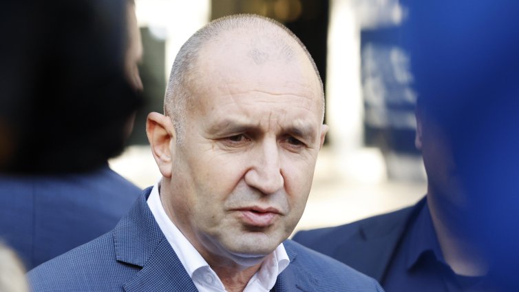 Радев за решението на КС: Победа на правото над произвола на политическата класа