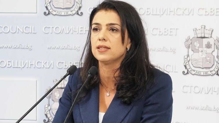 Григорова предупреди и други квартали да се готвят за криза с боклука