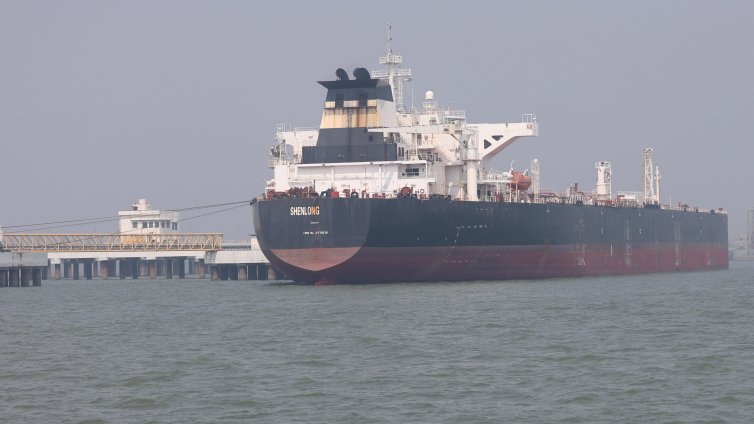 Янбу се превръща в ключов маршрут за саудитския петрол