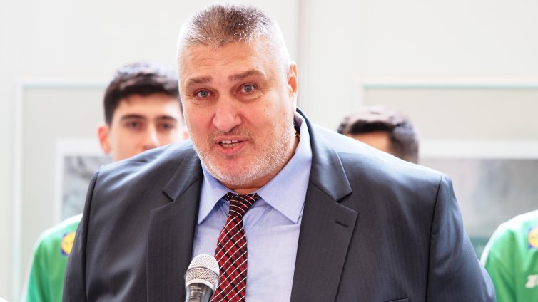 Наградиха волейболните легенди на тържествена галавечер