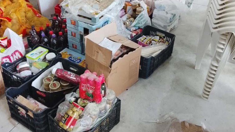 Иззеха 40 кг храни от незаконен магазин в сливенския кв. "Надежда"