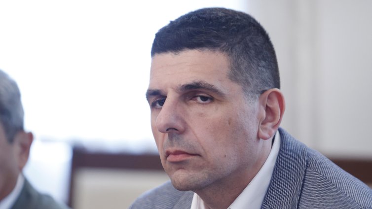 Мирчев: Радев и външният министър "правят на луди всички"