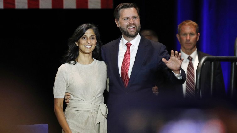 Предизборна офанзива в Унгария: Пристига и Джей Ди Ванс