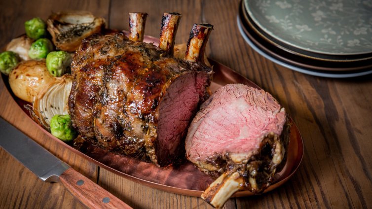 Трапезата за Великден: Цяло агне може да достигне 300-400 евро