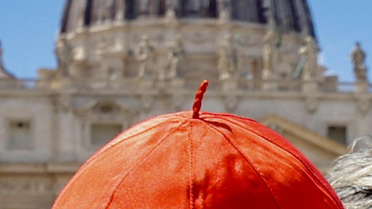 Започва конклавът, който ще избере новия папа