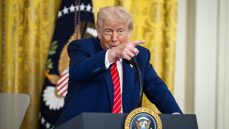 Тръмп приветства избора на първия американски папа