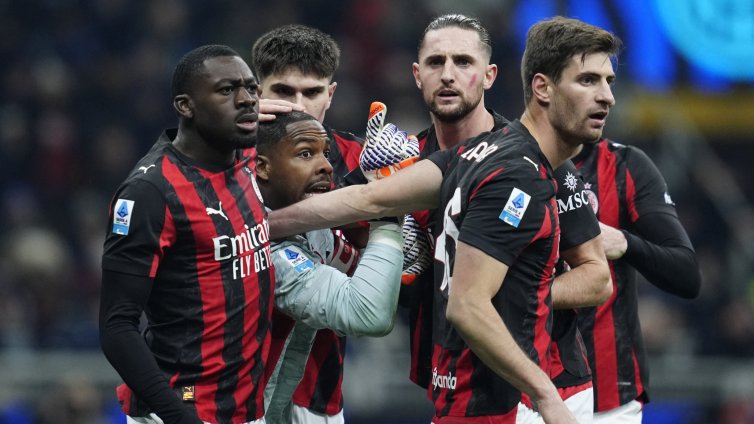 Милан излезе първи в Серия А след трудна победа над Лацио