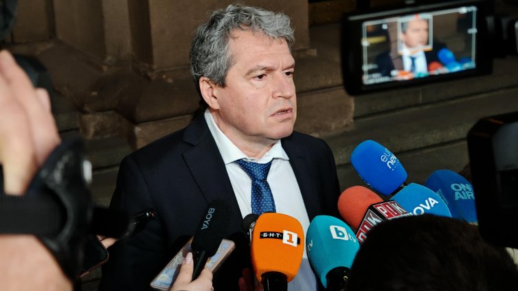 Тошко Йорданов за Христанов: Будещ съмнения за корупция и липса на морал 