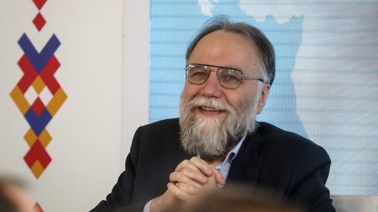 Философията на Дугин: Руснаците не са войнствен народ, живеят мирно в окопите